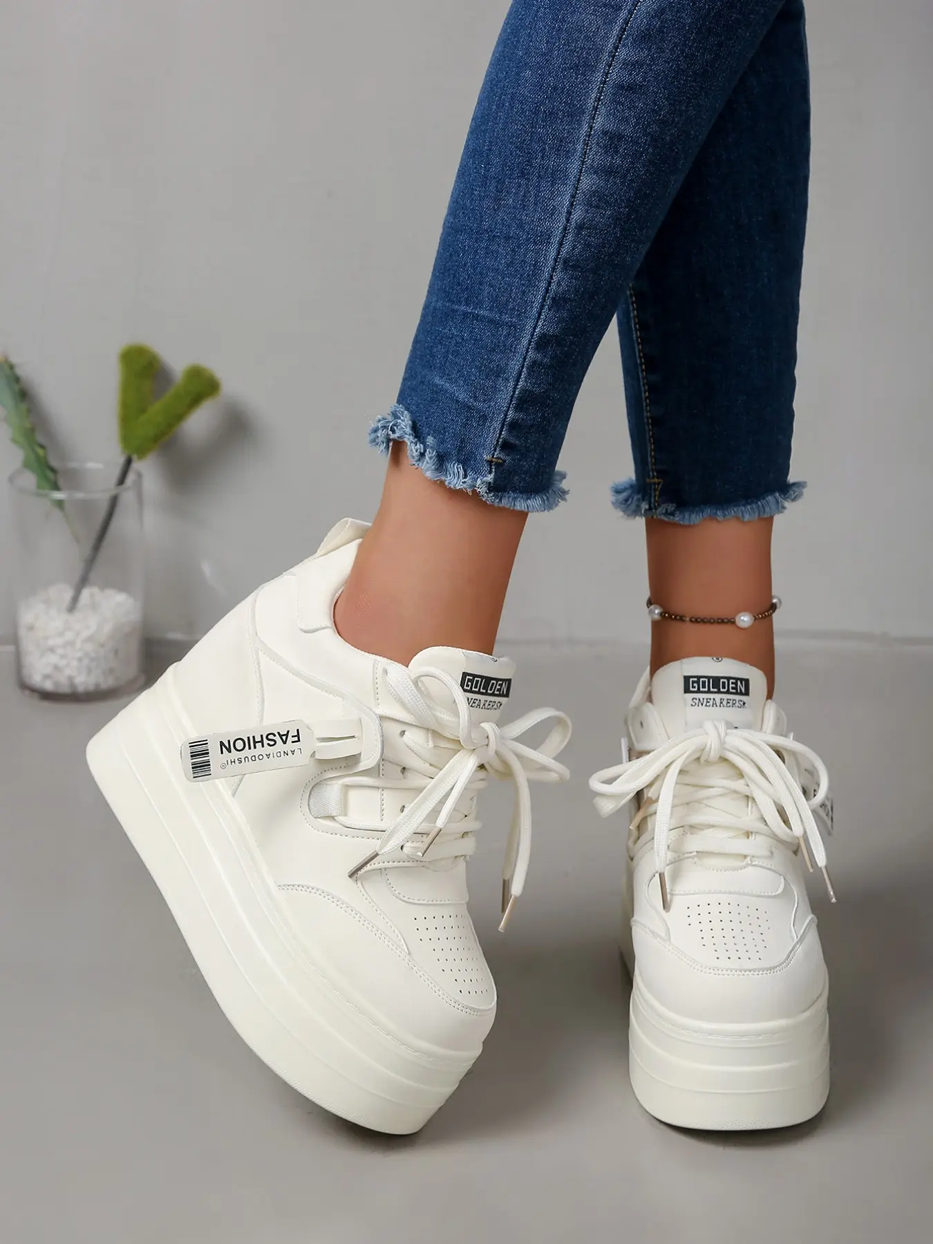 Women's 11CM Hidden Wedge Platform Sneakers Trainer Walking Shoes, Chunky Casual Shoes, Chunky Casual Trainers, Minimalist Casual Style, Smooth PU Lace-Up Breathable Perforated Non-Slip Thick Sole High Top Shoes, For Daily Commute, Travel