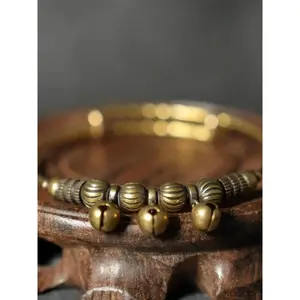 Bell-opening bracelet, featuring textured beads, vintage music-themed jewelry, a perfect gift for music lovers, a fashionable accessory suitable for any occasion, bead bracelet