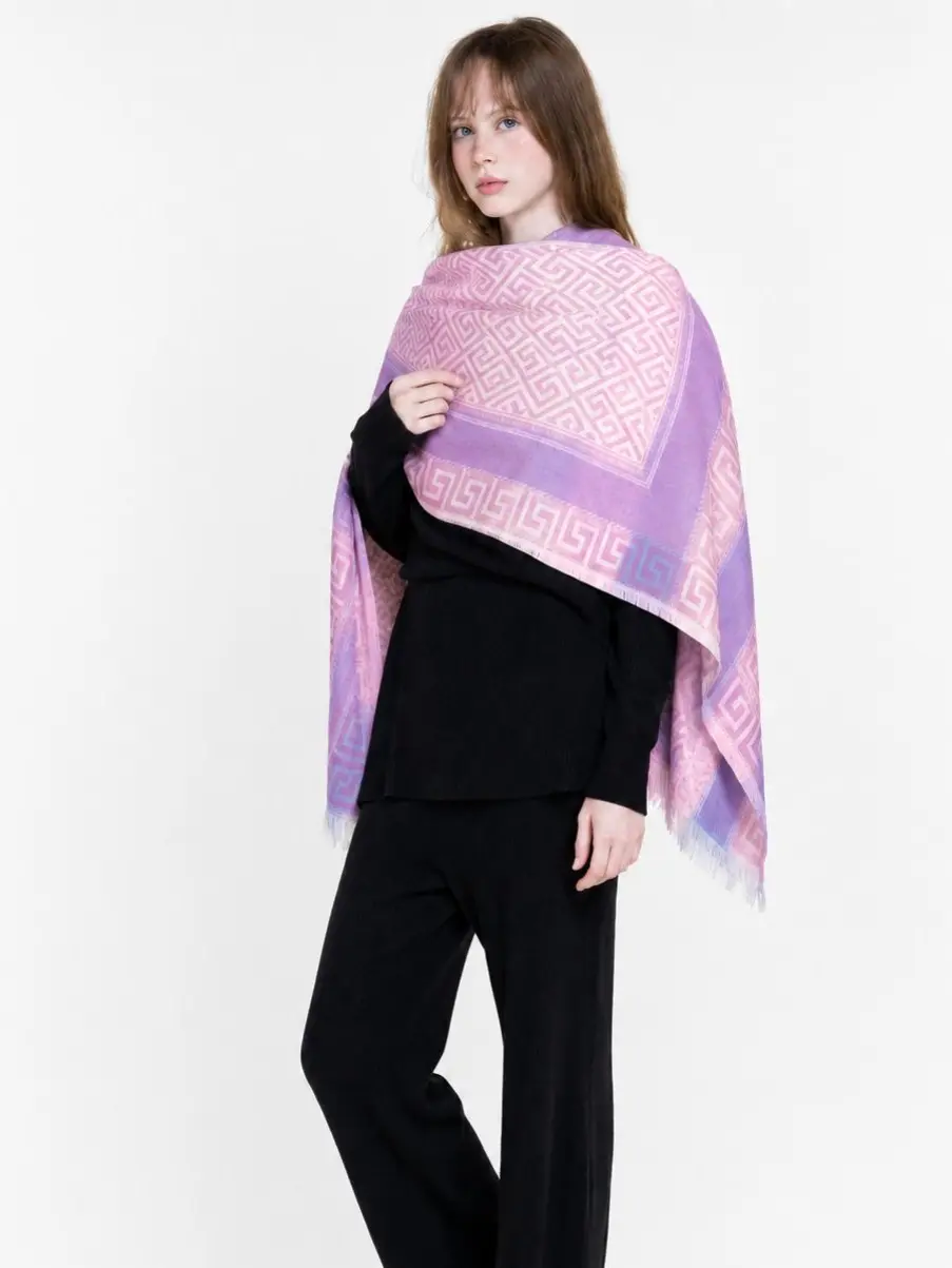 Geometric Greek Key Pattern Scarf – Elegant Soft Woven Wrap with Classic Border Design & Fringe Trim