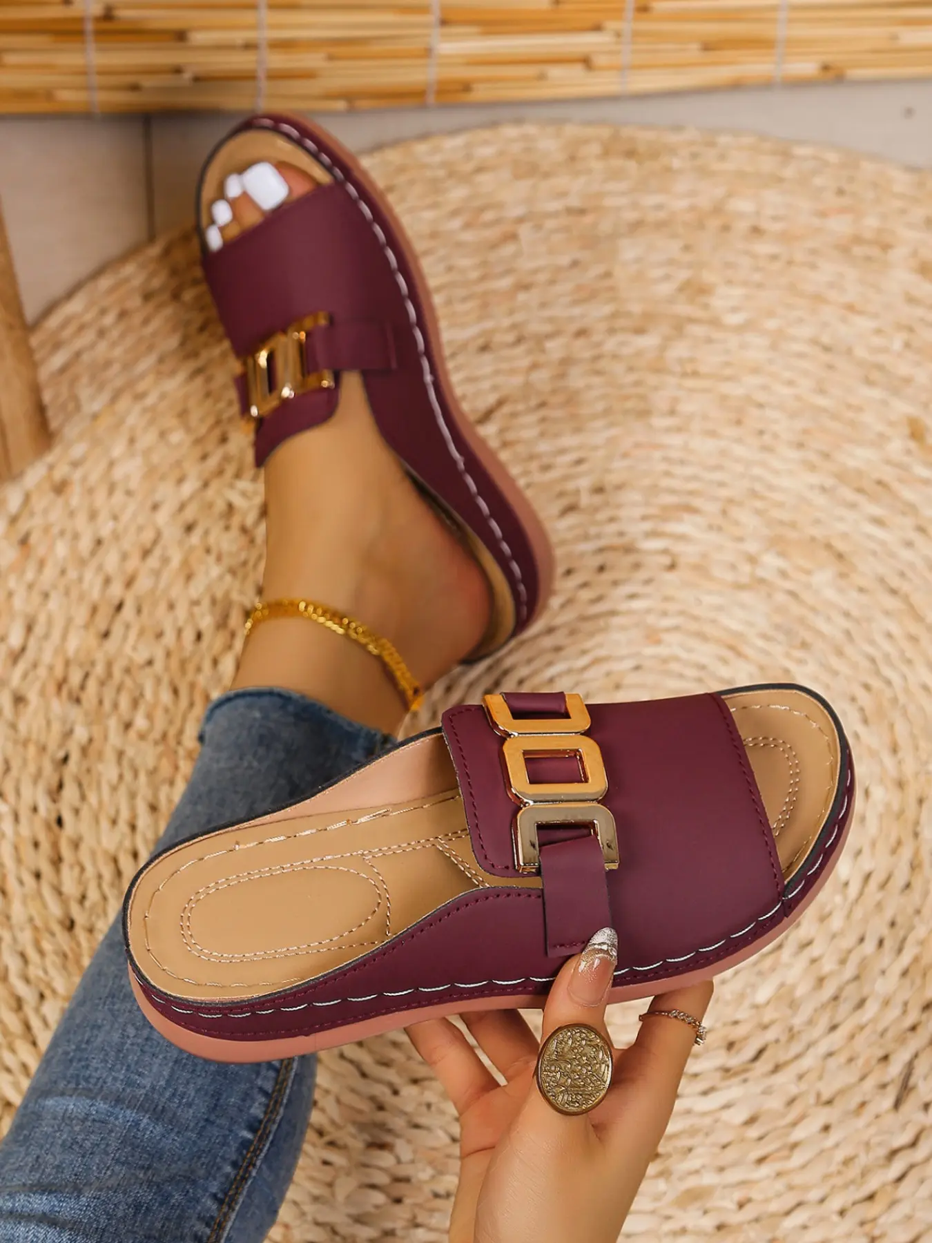 Simple Metal Buckle Wedge Sandals, Summer Outdoor Versatile Anti-Slip Casual Flip Flops, Women's PU Leather Low Heel Slippers