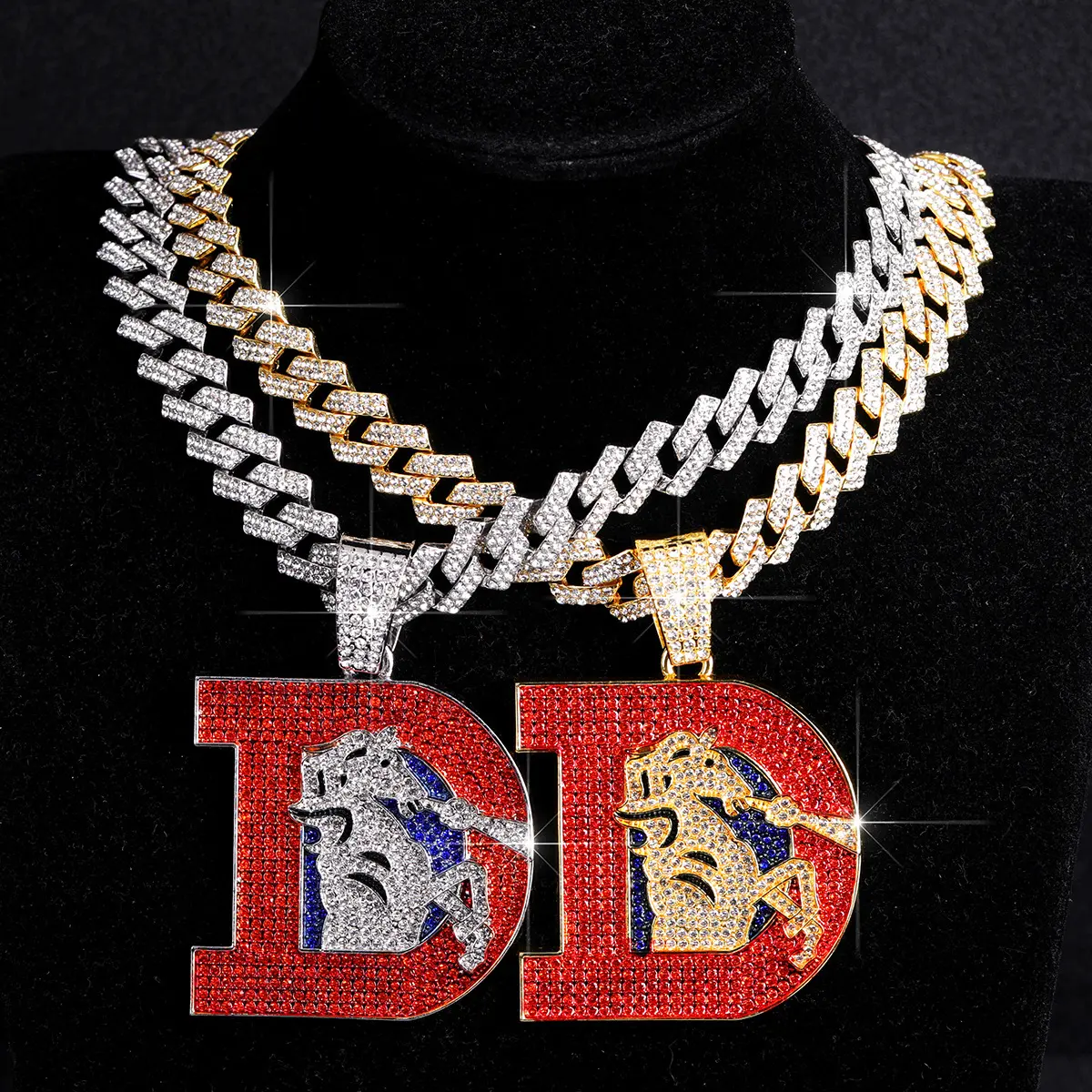 Cross-border European/American unisex necklace featuring a fully rhinestone “D” letter pendant, stylish and unique hip-hop Cuban chain design