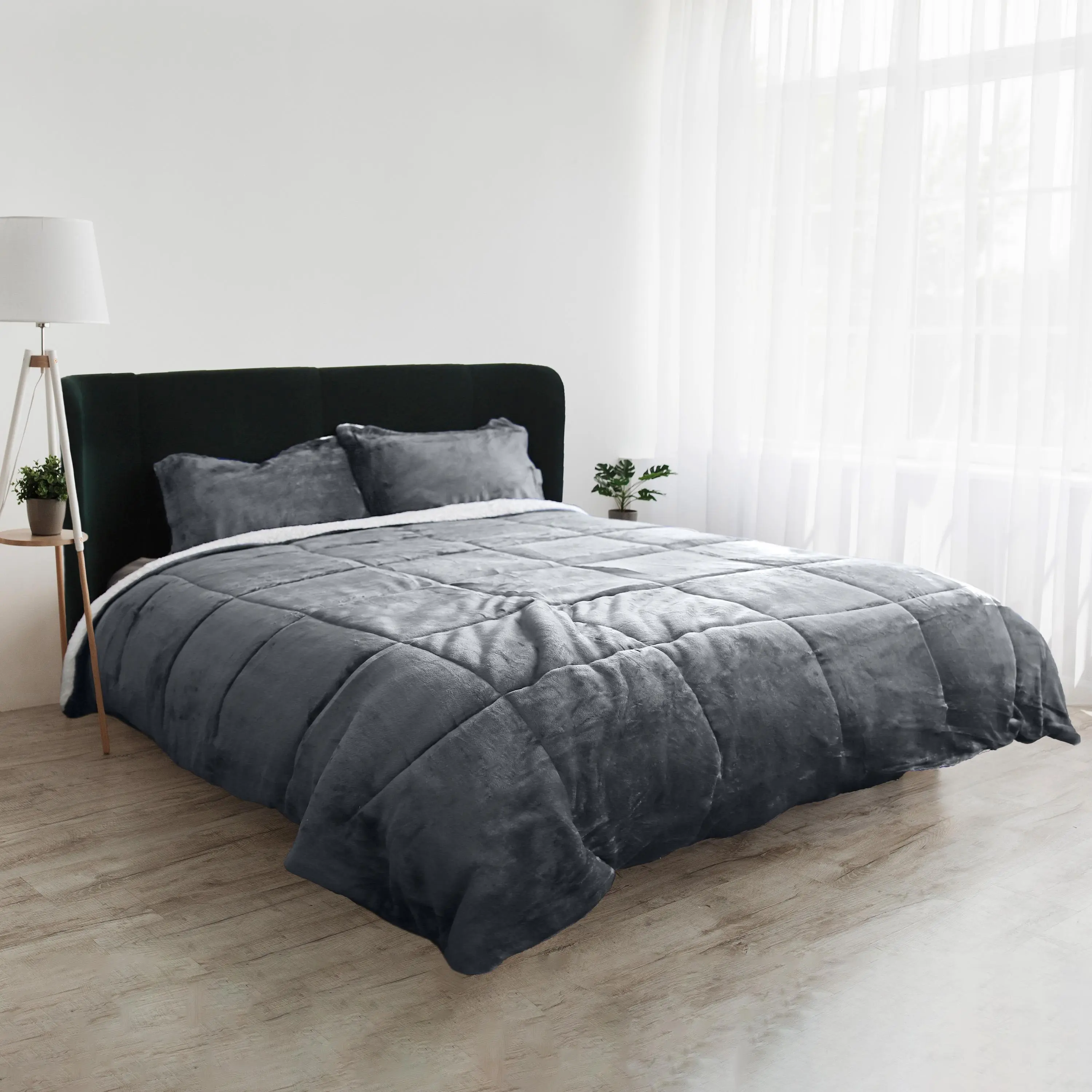 Catalonia Queen Size Sherpa Comforter Set,  Ultra-soft Reversible Fluffy Micromink Bedding Set-3 Pieces, 1 Comforter and 2 Pillow Shams