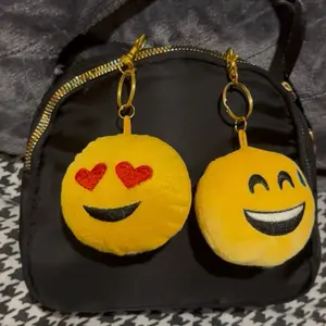 Set of 2 Emoji Plush Keychain - Adorable Winking Face Design with Heart Accent for Trendy Accessories