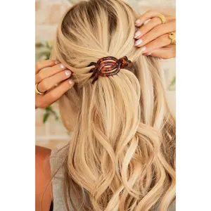 Overlapping Flat Claw Clip