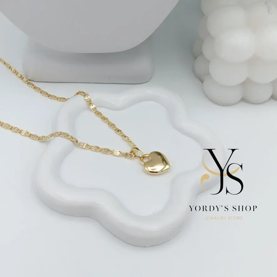 Yordy Fine chain with link design and solid delicate heart, 14k gold plating, high quality.