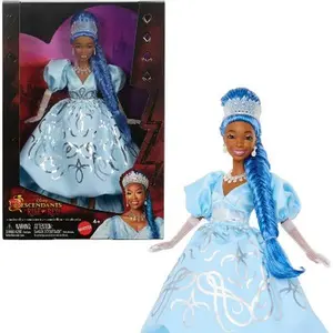 Disney Descendants: The Rise of Red – Queen Cinderella Fashion Doll with