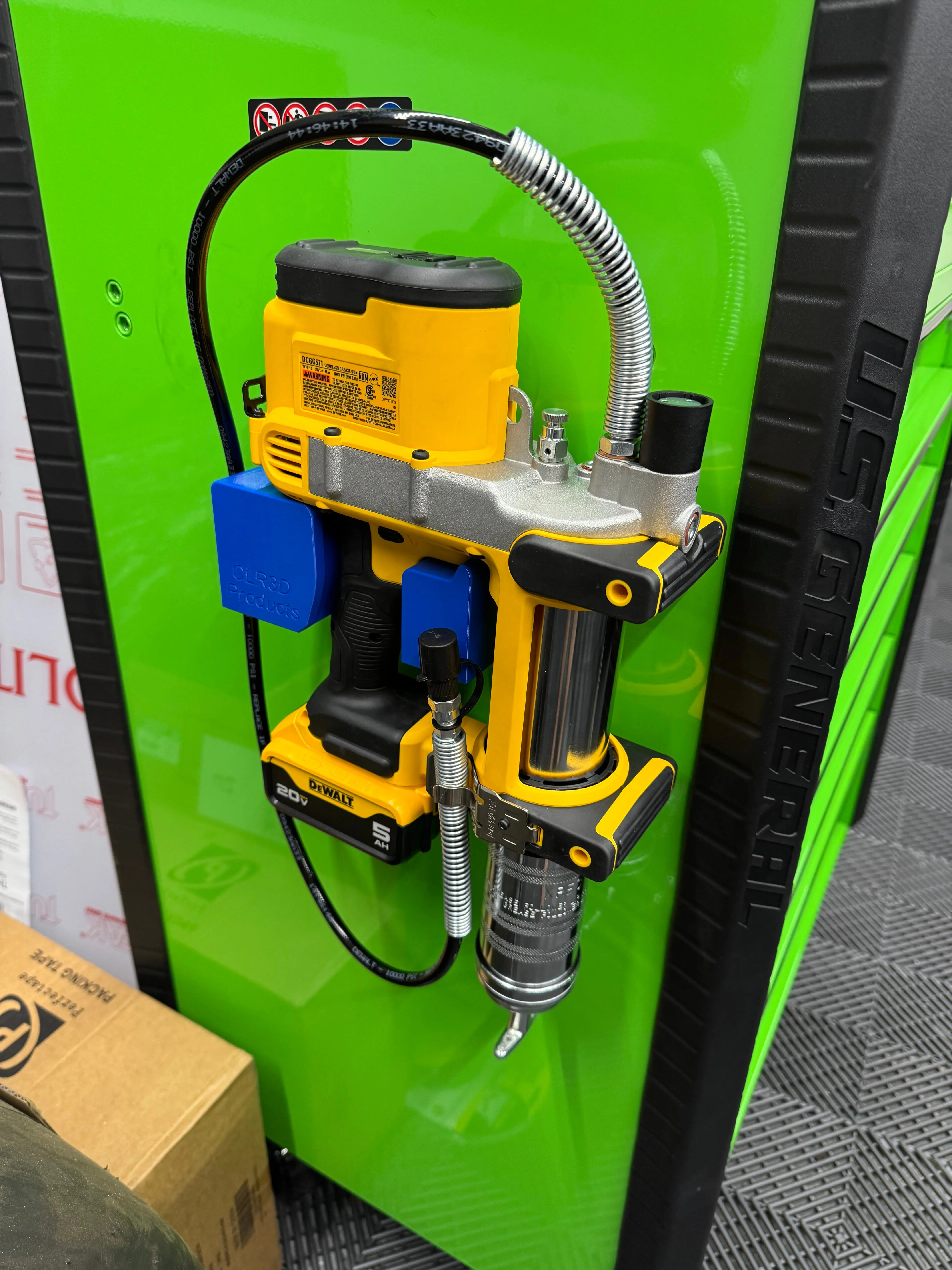Dewalt DCGG571B 20v Grease Gun Holder CLR-DW571