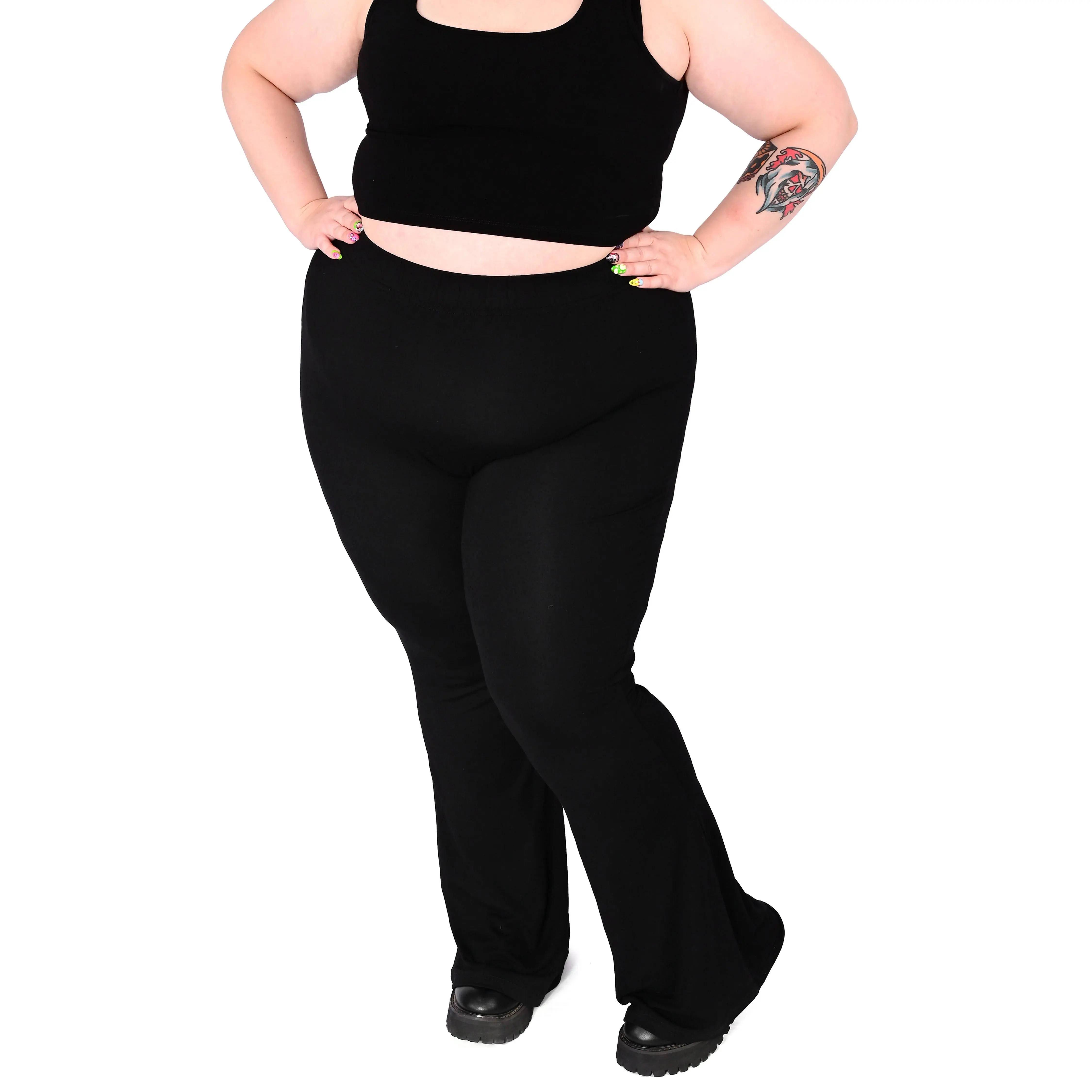 Women's Soft Stretchy Seamless Front Flared Crop Leggings 2.0 - Modal Fabric Bottom for Loungewear Use, Athleisure Leggings, Sleeve, Wide Leg Leggings