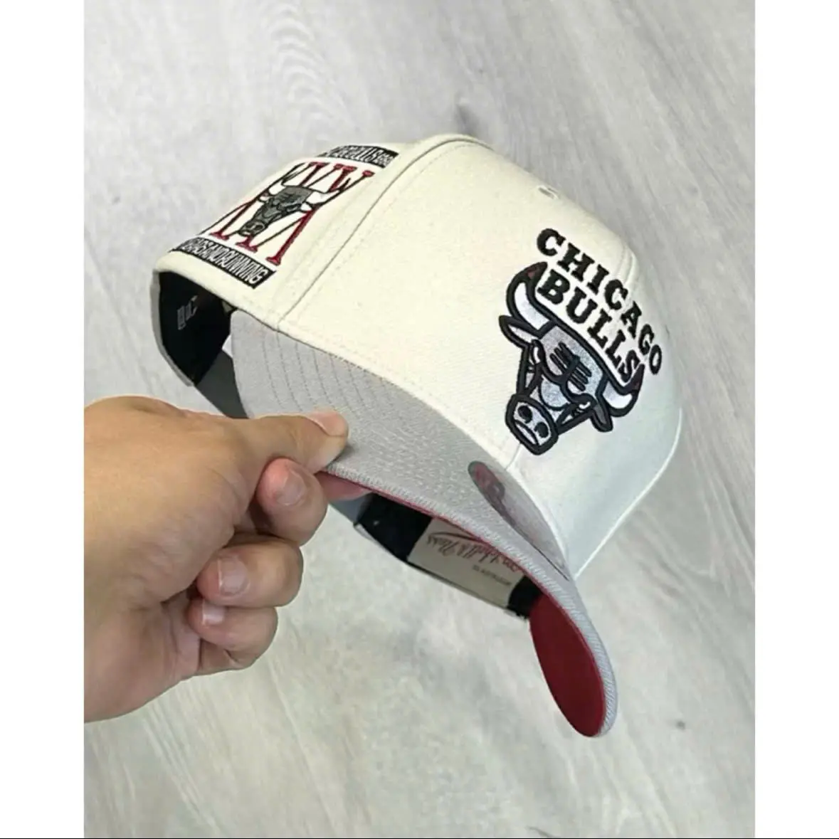 Chicago Bulls Trucker Baseball Cap Mesh Back Adjustable Curved Brim Embroidered Team Logo Unisex Sports Hat