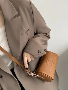 Simple Fashion Mini Crossbody Bag, Textured Leather Design, Letter Embossment, Versatile Commuter Small Bag, Stylish and Practical