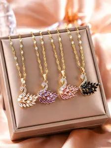 Crystal Swan Pendant Necklace, Elegant Chain, Statement Jewelry for Women, Perfect Gift Idea, Trendy Accessory
