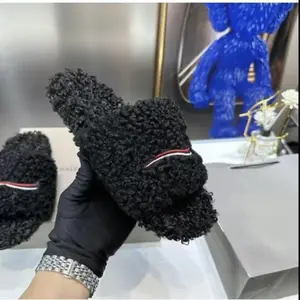 2026 Outooor Sports Slippers Unisex Men Women Cozy FuzzyPlush Slippers for Indoor Outdoor Use Breathable Lightweight Comfortable WalkingShoes Versatile Flip Flops