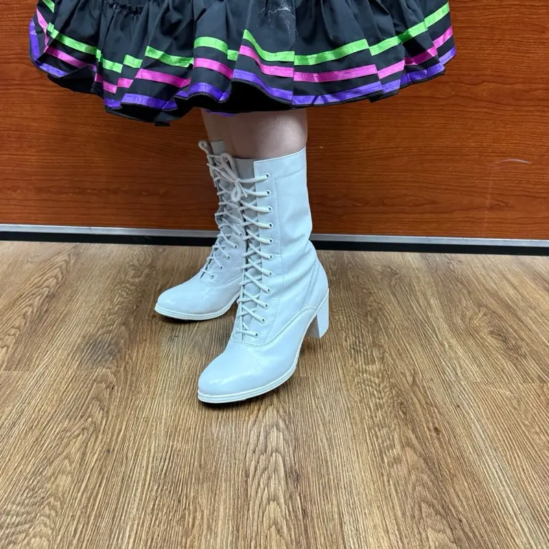 Botas Adelita Folclórica White Lace-Up Boots for Folkloric Style Wear