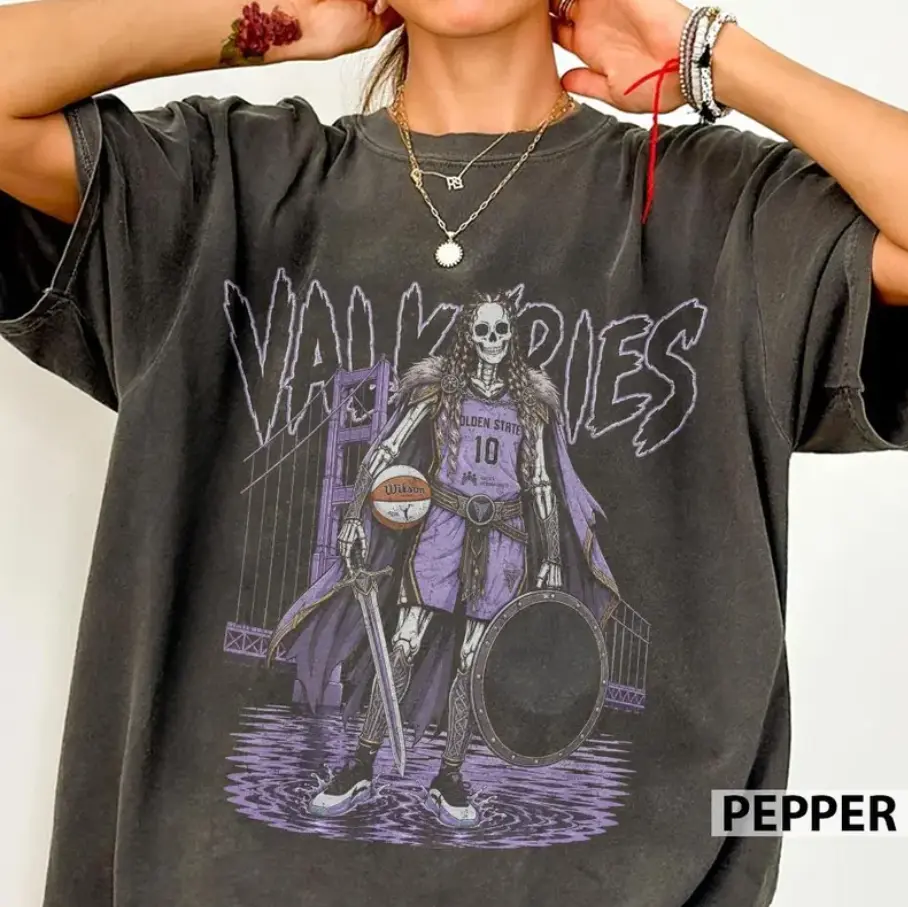 Vintage 90s Golden State Basketball Women Skull Shirt, Gabby Williams Graphic Tee, Retro Women's Basketball T-Shirt, Game Day Outfit, Unisex Sports Apparel, Hoops Fan Gift