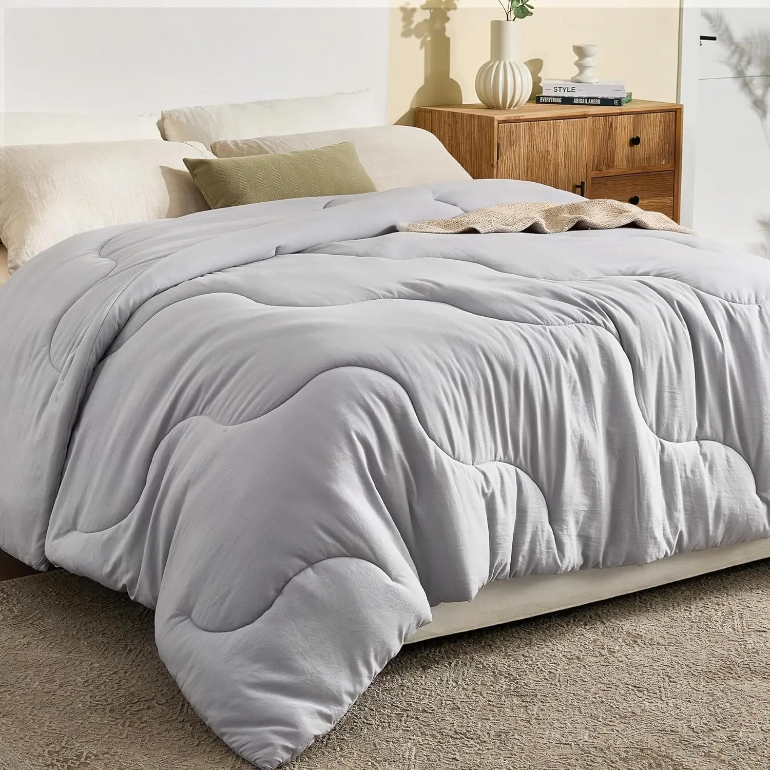 Queen Size Comforters Duvet Insert,Soft Down Alternative with Corner Tabs,Quilted Comforters for All,Machine Washable, Queen 88 x 88 Inches