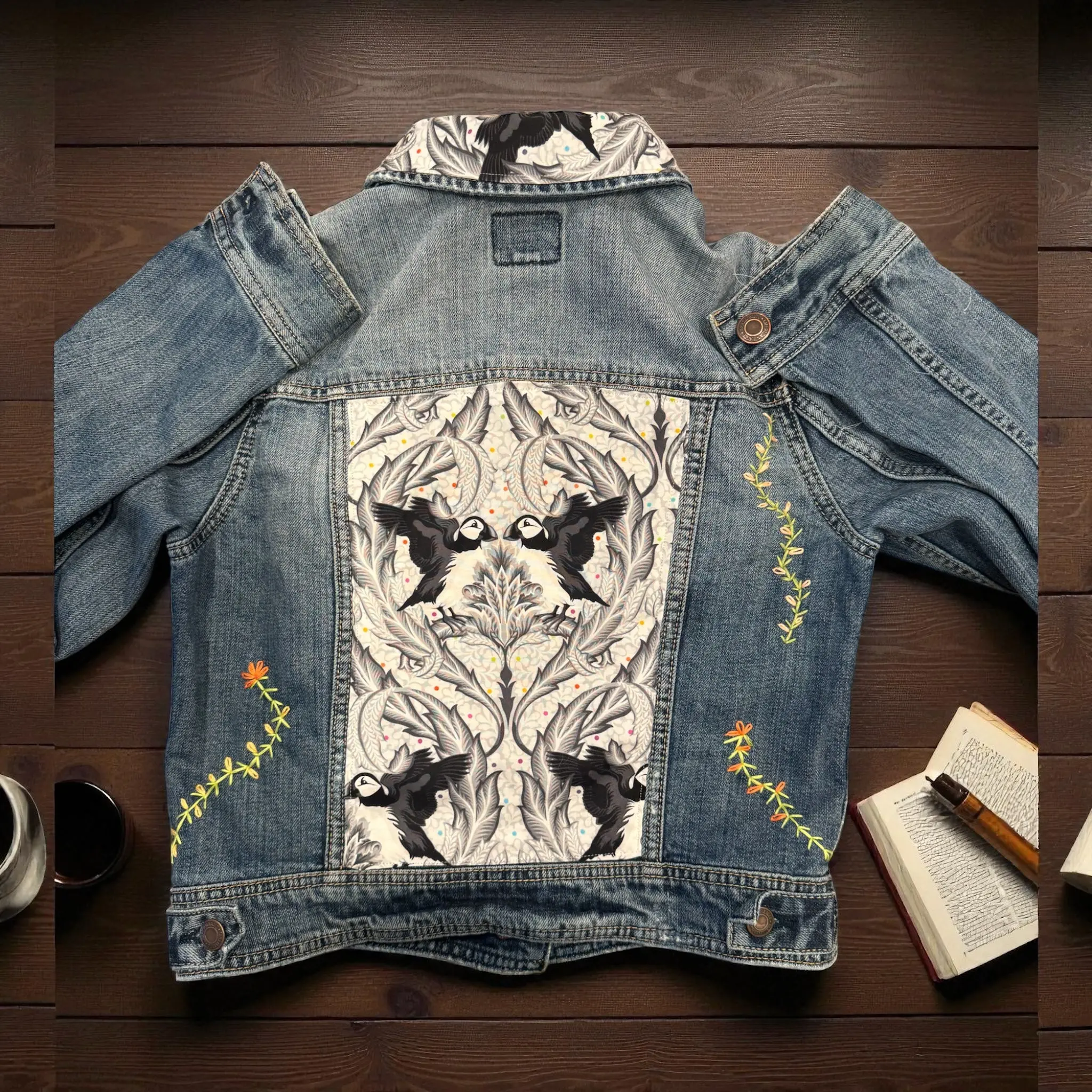 Puffin Power Denim Jacket, American Eagle size small. Tula Pink Greywork panel and collar