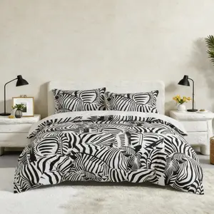 Black and White Zebra Print Duvet Cover Set, Breathable & Ultra-Soft, Includes 1 Duvet Cover and 2 Pillowcases (Without Insert), Suitable for All Seasons.