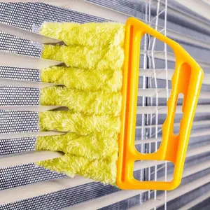 Window Cleaning Brush,  1 Count Washable Window Cleaning Brush with Microfibers for Effortless Dust Collection and Blinds Cleaning for Office