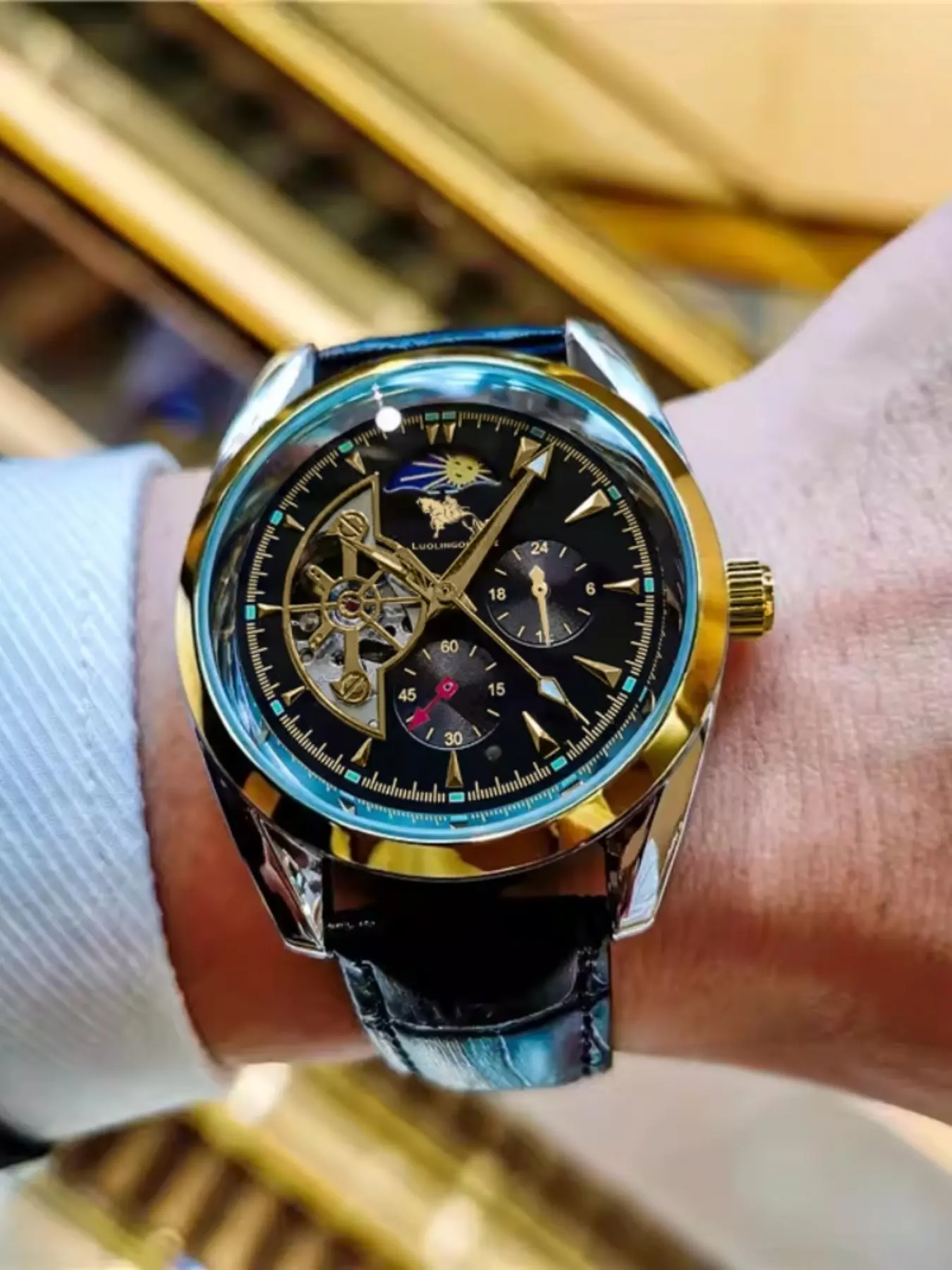 Luxury men's watch hollowed out fully automatic mechanical watch, multifunctional display, leather strap, circular dial, Round dial analog, high-end feeling, light luxury, European and American style