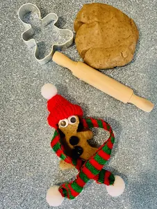 Make Your Own Gingerbread Man Playdough Kit