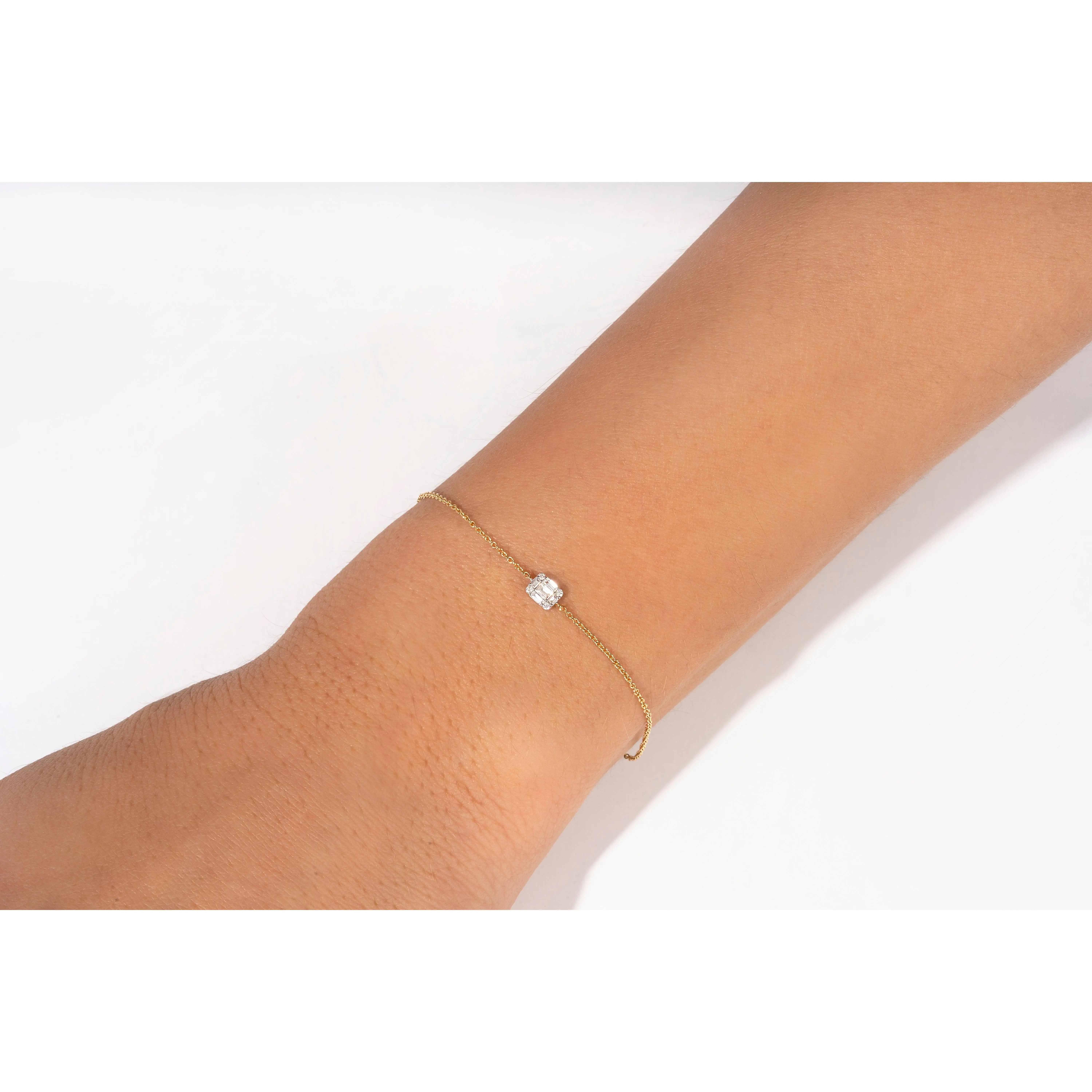14K Illusion Emerald Diamond Bracelet