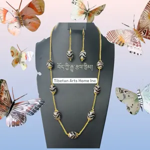 Dzi Taklok necklace with earrings set
