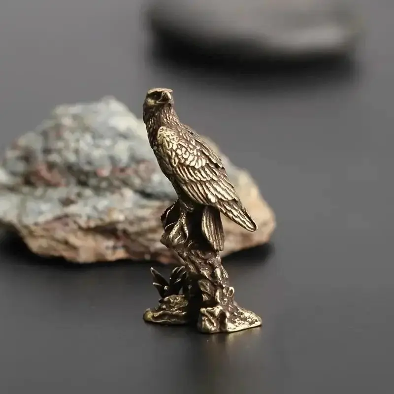 1pc Contemporary Handcrafted Bronze Eagle Sculpture - Alloy Metal, Animal Shape, Bird Shaped, Contemporary Art, Decorative Metal Statues, Modern Miniature Tabletop Easter Home Decor, Alloy Metal Statues