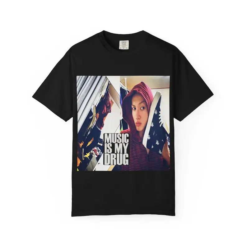 90s Martin Shirt, Guy Shirt, Gift for Music Fans T-Shirt, Vintage Women Tee