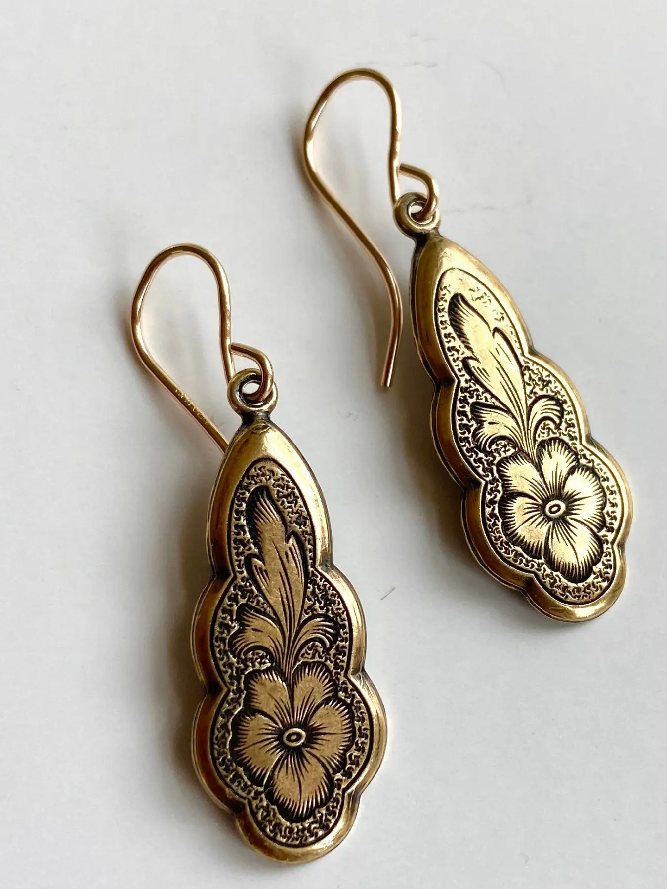 Victorian Style Earrings, Romantic Art Nouveau Women's Pendant, Gold Flower Dangle Earrings, Statement Earrings, Dangling Earrings, Earrings Jewelry, Gift for Mom