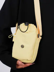 Trendy Nylon Crossbody Bag for Women, Multi-Functional Small Portable Water Bottle Pouch, Unisex Outdoor Drawstring Phone Bag