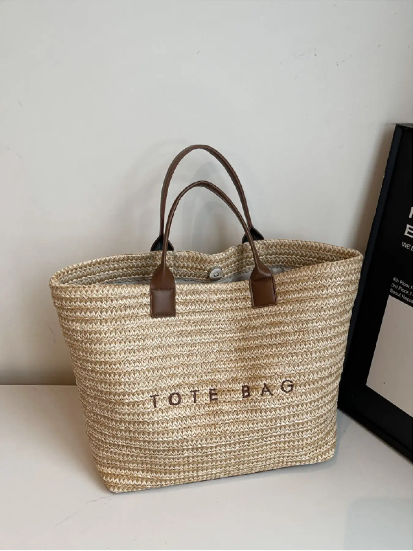 large capacity casual vacation straw tote bag minimalist elegant women's shoulder handbag Storage Tote Straw Woven Tote Casual Handbags, Fashionable Straw Bag, Everyday Tote Bag, Shoulder Totes