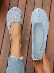 Women's Yellow Lace Flat Shoes, Hollow Lace Upper with Round Toe, Non-Slip Breathable Ballet Flats for Daily Wear