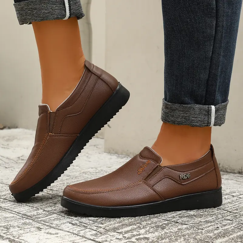 OFIREND Men's Faux Leather Chic Loafers - Slip-On Less Than Ankle Flat Shoes, Soft Synthetic Fabric Footwear, Slip-Resistant Sole, Flexible Low-Top, Quick Exits, Business Casual Trainers, Ideal Father Gifts for Dad, All-Season Daily Commute Walking Shoes