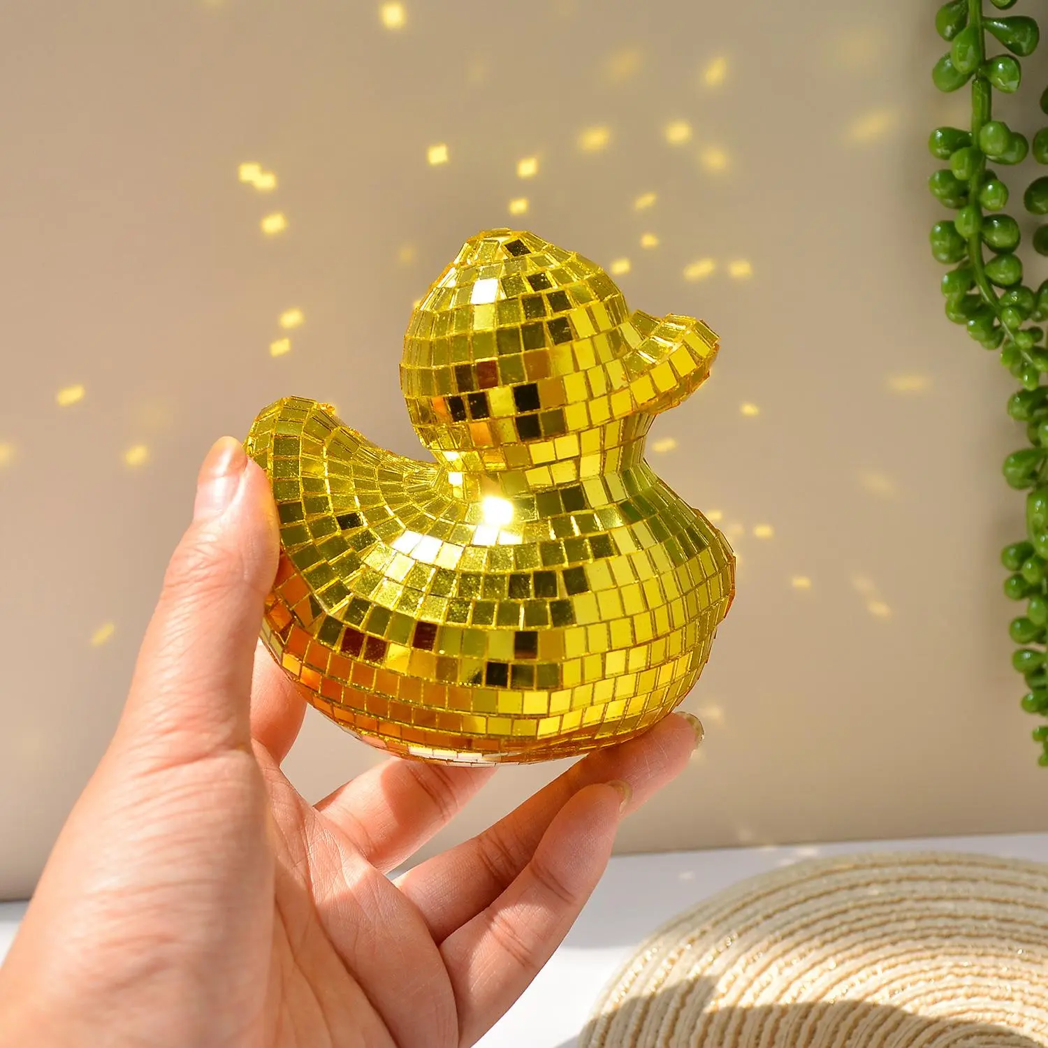 Charming Disco Mirror Duck Statue, Decorative Figurines, Creative Decorative Ornament, DIY Craft Accessory, Home Office Desk Decoration, Holiday Gift, Cute Desktop Decoration