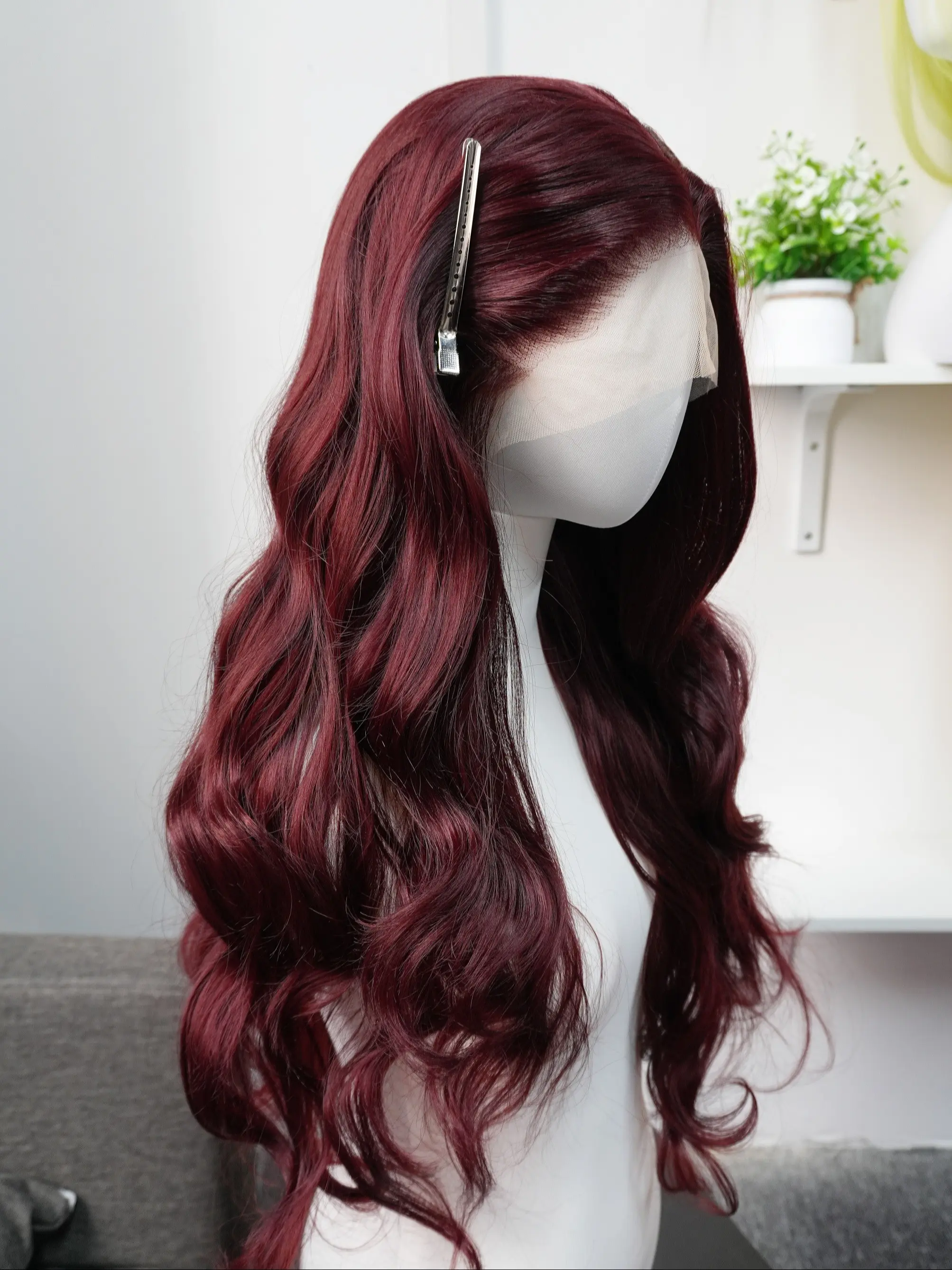 Red Wig for Women, 13x4 High-Definition Front Lace, Natural Parting, Heat-Resistant Fiber, Matte Hair Strands, for Daily Use, Role Play, Synthetic Lace Wigs, Synthetic Material Wigs