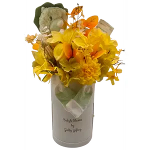 Baby&blooms welcome bouquet in green