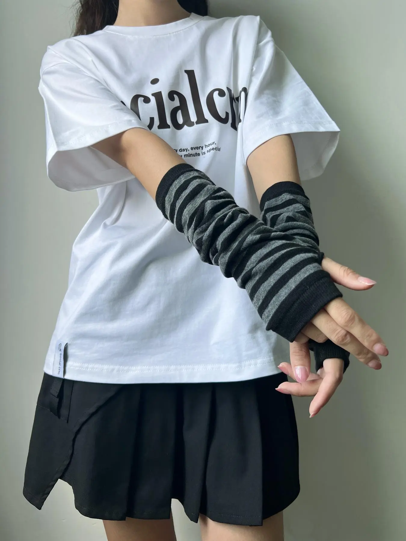 Women's 1 Pair Colorblock Striped Pattern Fingerless Gloves, Fashion Cute Casual Cozy Gloves for Daily Outdoor Wear, Women's Clothing Accessories for Summer Spring Fall With Gloves