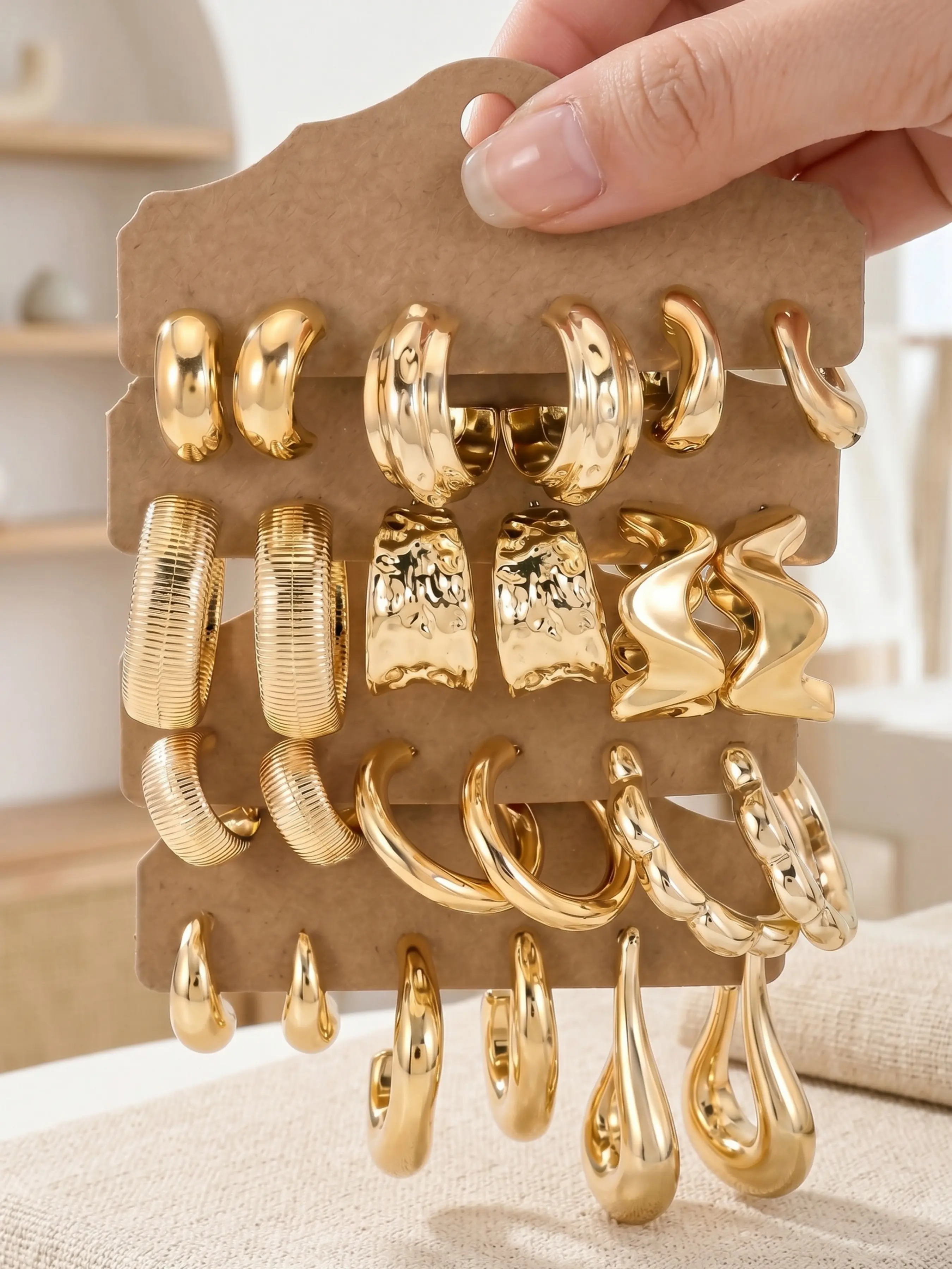 12 Pairs Eco‑Friendly Plastic Gold Chunky Hoop Earrings Set for Women, Fashionable Earrings, Multi‑Style Ribbed Hammered Open C‑Shaped Earrings, Minimalist Earrings, Minimalist Lightweight Fashion Jewelry for Daily Wear