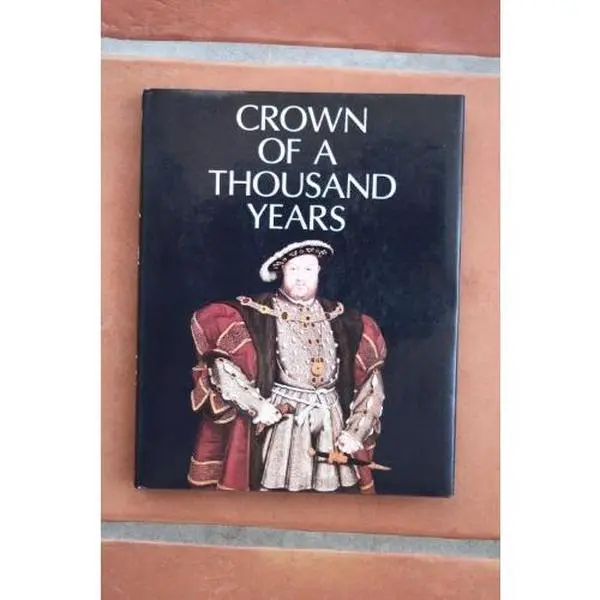 USED-Crown of a Thousand Years : A Millennium of British History Presented As a Pageant of Kings and Queens by M. E. Hudson (Hardcover)