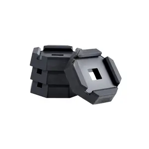 VEVOR RV Leveling Pads, 4-Pack Rubber Trailer Jack Pads, Each with 5000 lbs Capacity, Jack Stabilizer Pad with Large Surface Area, Suitable for 5.5 Square Jack Feet, 5th Wheels Class A/C Motorhomes