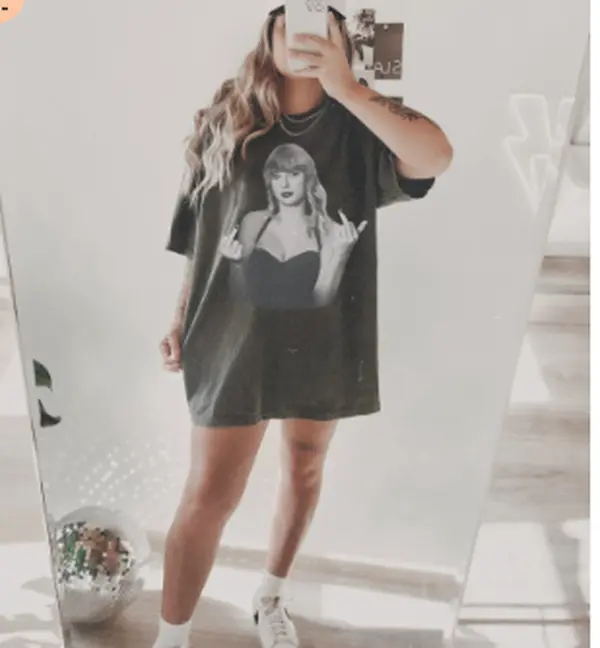 "Finger Aesthetic Tee | Rep Era Sassy Shirt"