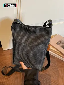 American retro plaid crossbody bag | Fashionable and trendy shoulder bag with multiple front pockets and adjustable shoulder straps, large capacity design, suitable for daily commuting of workers and students