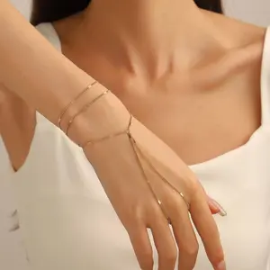 Simple niche retro fashion multi-layer sequin thin chain finger bracelet punk trend girls party accessories