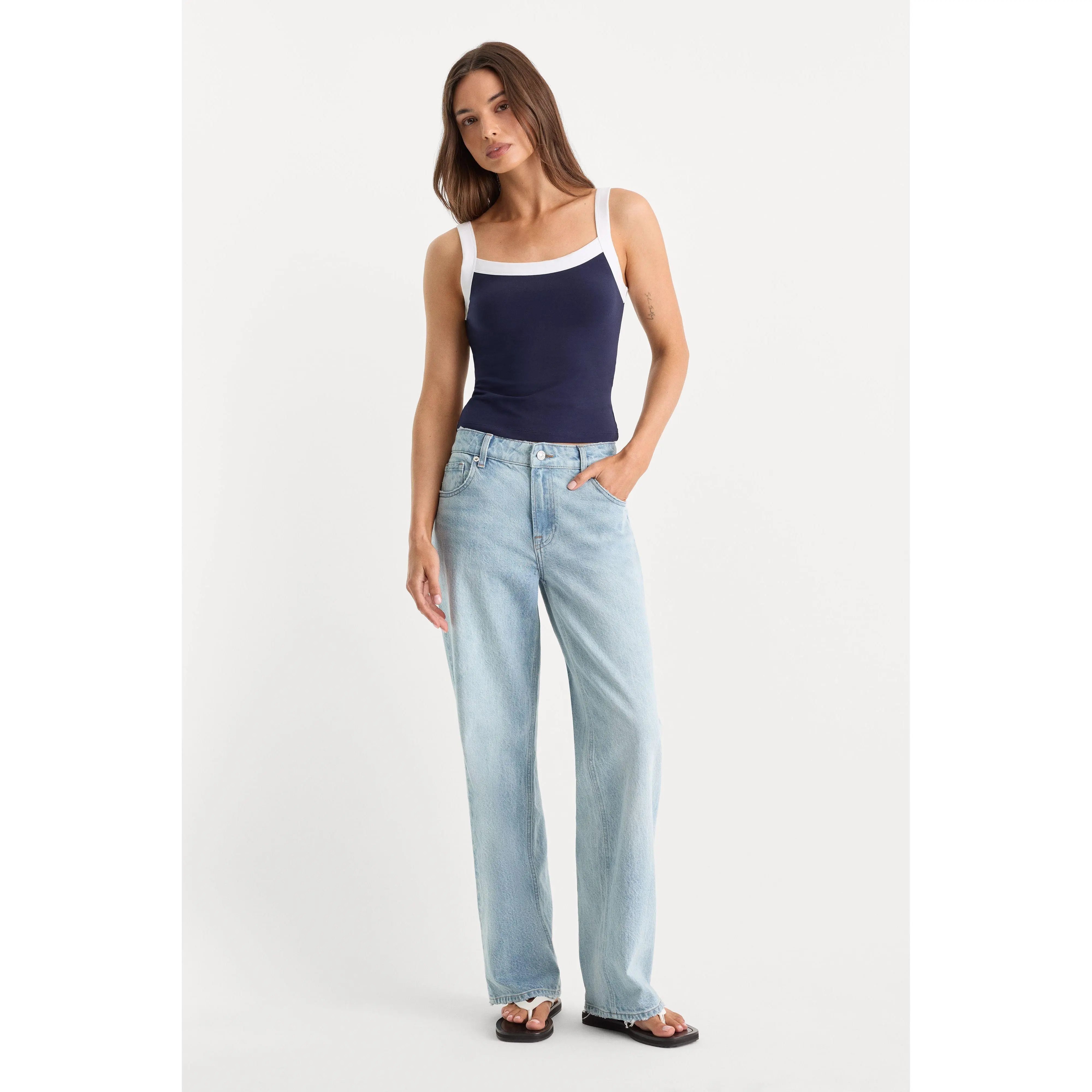 LOW RELAXED STRAIGHT JEANS | INDIGO1220