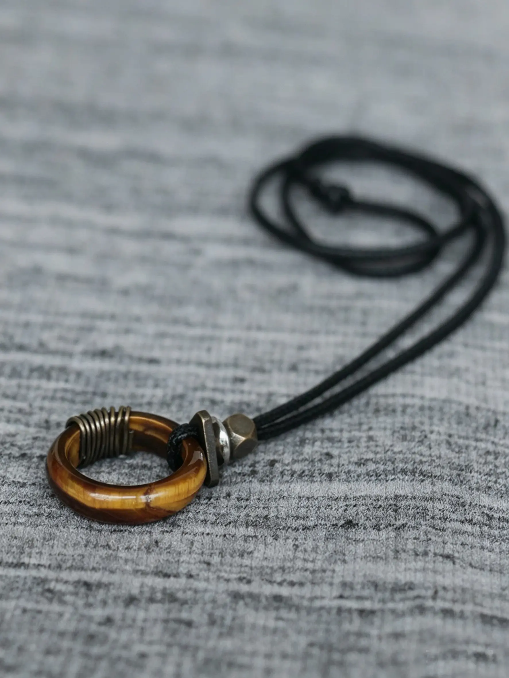 Original Design Vintage Tiger's Eye Ring Pendant, Geometric Round Triangle Necklace, Gemstone Necklaces, Casual Style Necklaces, Valentine's Day, Father's Day Gift, Fashion Accessory Necklace