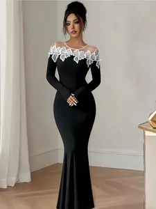 A fashionable Elegant Chic black mesh patchwork lace Long Sleeve dress for women, with mesh patchwork off the shoulder, slim fit to show off the figure, suitable for commuting to work, shopping and outdoor activities, indoor and outdoor dressing