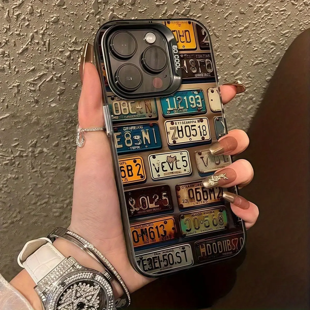 A Vintage Car License Plate Pattern Silver INS Phone Case Compatible with Apple iPhone 7/8/7p/X/Xr/Xs Max/11/11 Pro Max/12/12 Pro/12 Pro Max/13/13 Pro/14/14 Pro/14 Pro Max/15/15 Pro/15 Plus/15 Pro Max/16/16 Pro/16 Plus/16 Pro Max/17/17 Air/17 Pro Max