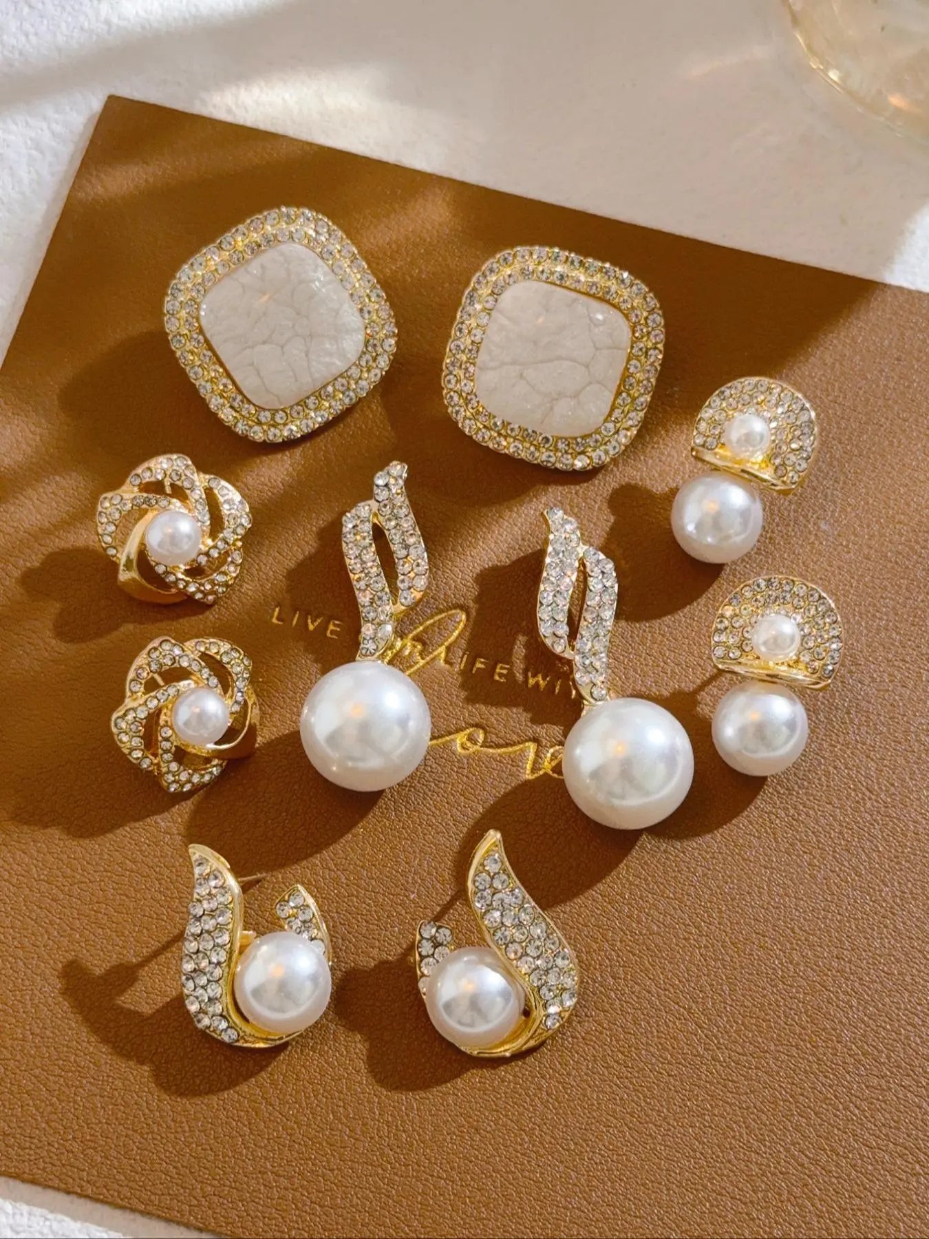 Elegant Faux Pearl & Rhinestone Jewelry Set, Fashion Jewelry for Party, Trendy All-match & Exquisite Jewelry for Birthday Gift, Stylish Jewelry, Fashionable Ear Studs Earrings, Shining Earrings, Unique Design Earrings, Stud Earring Sets