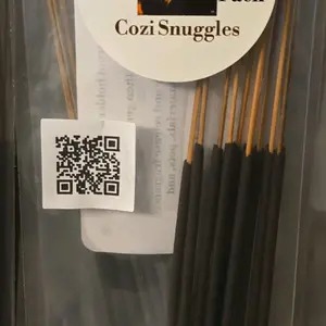 Gee's Scentis Cozi Snuggles 10 Pack 11 Inch Incense Sticks Hand Dipped with Love and Intention Premium Fragrance Oils Sweater Weather Scent 55 Mins Burn Time