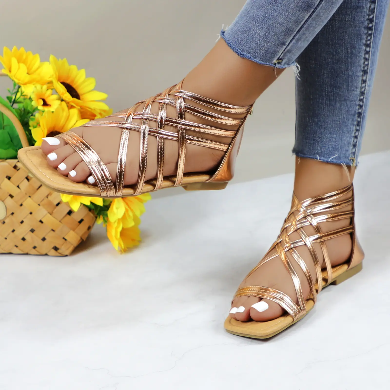 Women's Gladiator Flip Flops with Flat Sole, Strappy PU Leather Footwear Style, Wide Width with Adjustable Ankle Strap & Heel Zipper, Braid, Elegant, Breathable Flex, Flipflop, Casual Wear, Walking Shoes, Commuting, Cross-Strappy, Flexible, Holiday